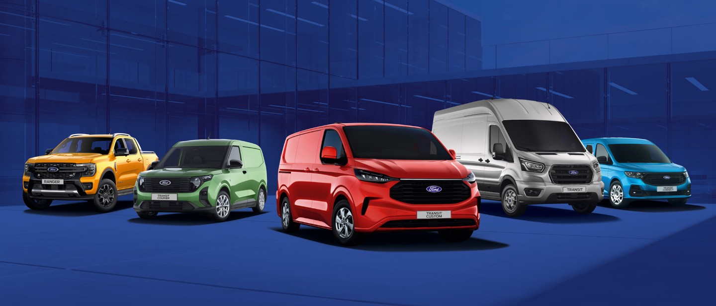 Ford Ranger, Ford Transit Connect, Ford Transit Courier, Ford Transit Custom, Ford Transit und Ford Transit Connect stehen vor einem blauen Hintergrund.